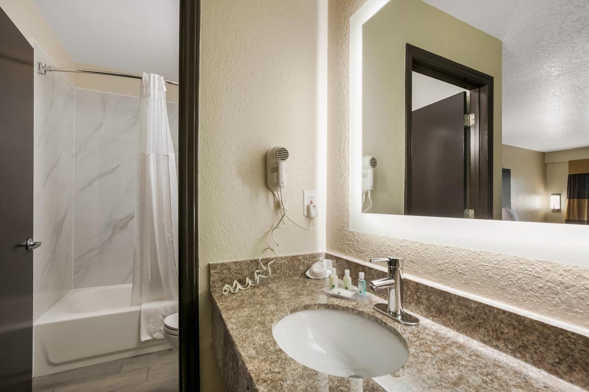 Quality Inn Commerce At I-85 Ngoại thất bức ảnh
