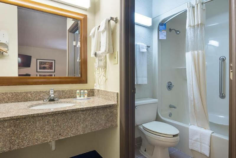 Quality Inn Commerce At I-85 Ngoại thất bức ảnh